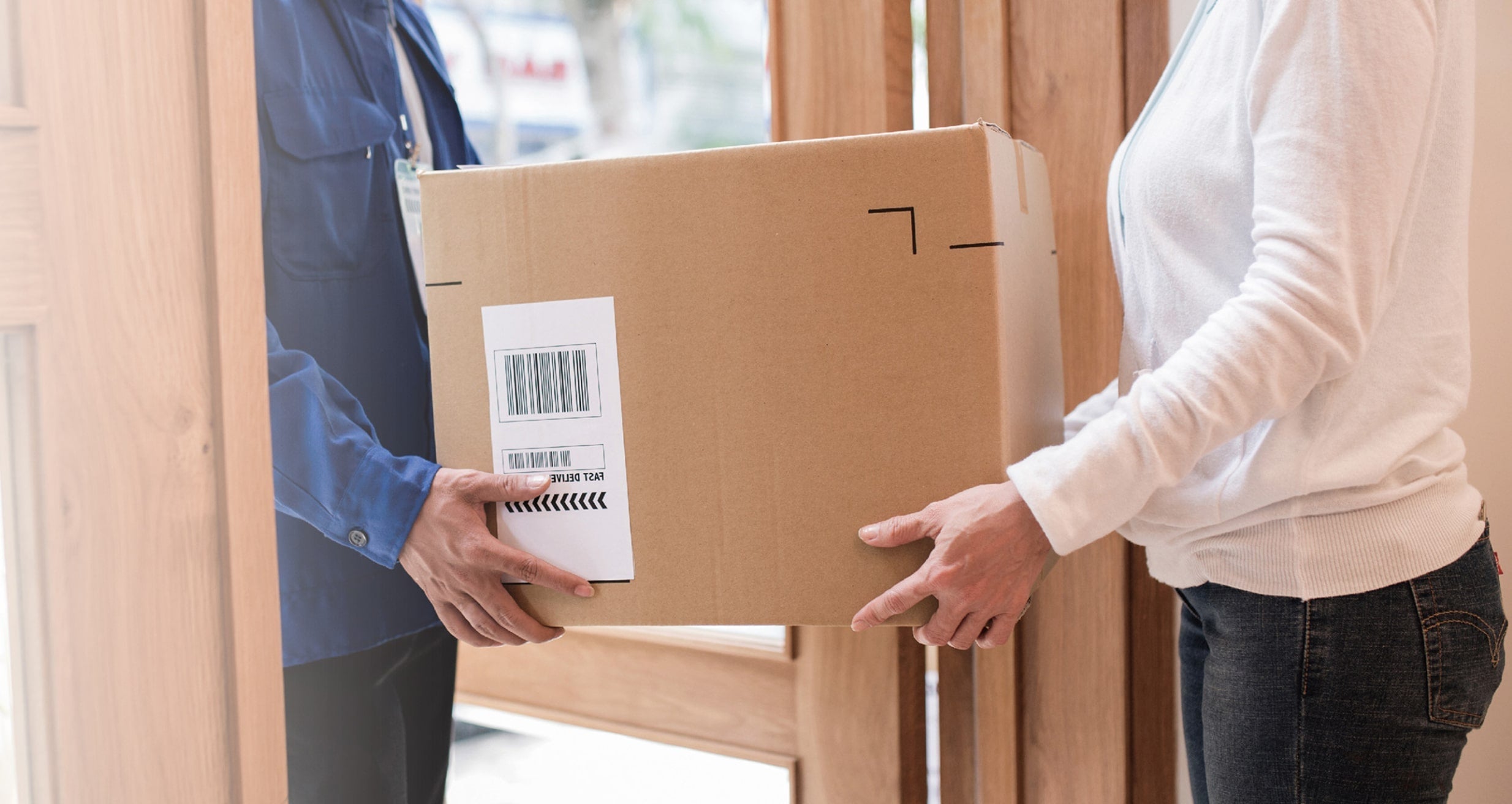 Best Thermal Labels for Shipping: 2025 Comparison of Sizes and Materials - McAuley Labels