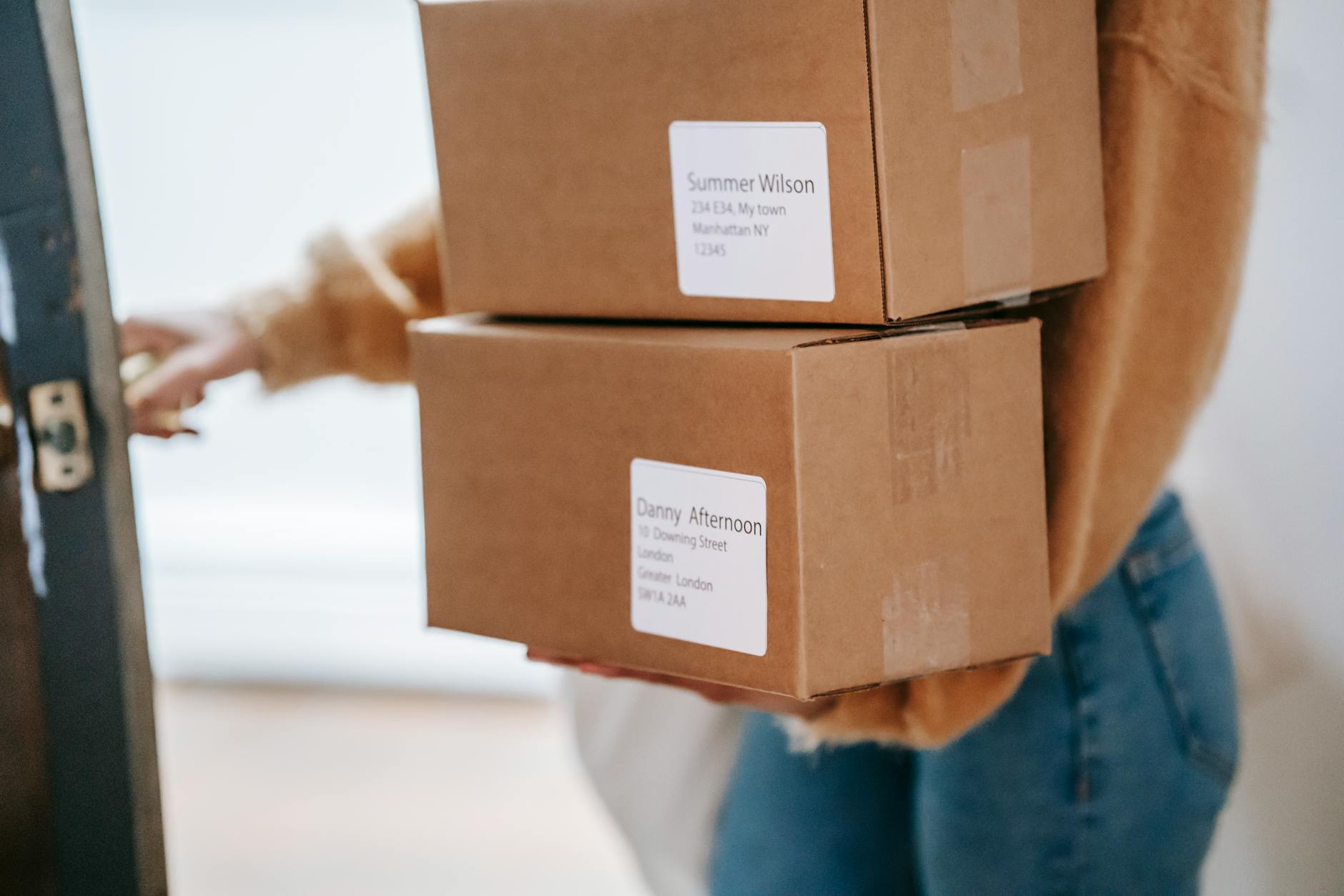 Free Shipping Labels: UPS, USPS, FedEx & DHL Guide 2026 - McAuley Labels