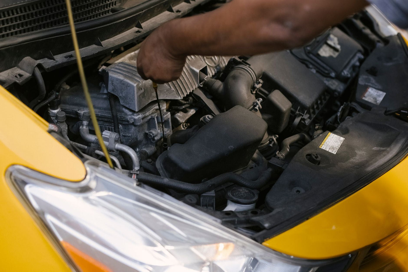 How Long Does an Oil Change Take? 2026 Guide - McAuley Labels